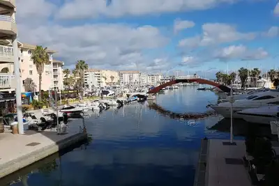 Image de Charmant appartement Port Frejus  5mn de la plage