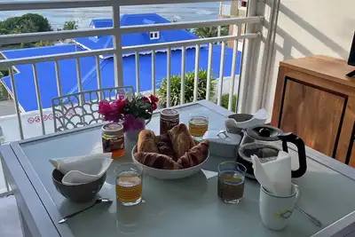 Image de Appartement  très calme, vue sur mer, à 200m a pied  de la plage