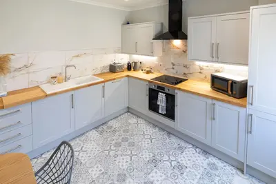 Image de Vue ville-Design-Appartement-Salle de bain privée séparée