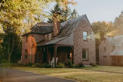 Image de The Conestoga Cottage (hot tub; close to city)