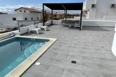 Villa Neila, with heated pool