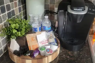 Image de Home Away Studio Basement Apartment w/Hideabed