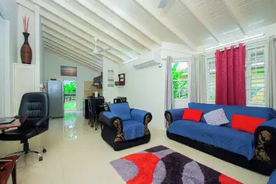 Image de Lit king size, entièrement climatisé, piscine, près des chutes et des plages