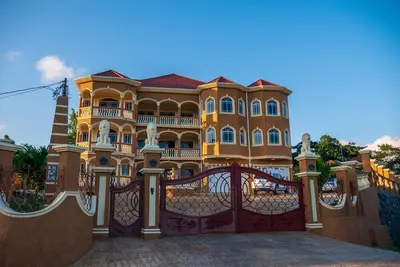 Image de Weekendaz Villa: Private Gym, Pool, Sauna & Bar