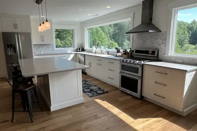 Image de Dreamy 3-Br Gem on 48 Acres w/ Mountain Views, Fire Pit Nights & Many Amenities!