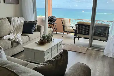 Image de Idyllic, Romantic Caribbean Ocean Front View Coakley Bay Condo. Quiet East End