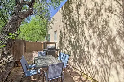 Image de Lovely Tucson Casita w\/ Gas Grill + Mtn Views