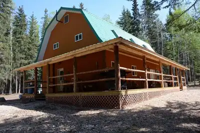 Image de Beautiful Wilderness Retreat Cabin 1. 5 hours north of Edmonton!