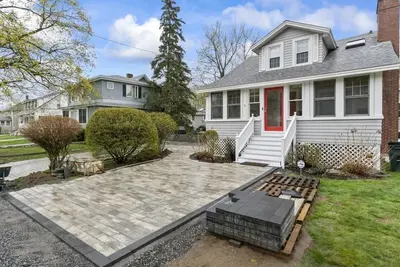 Image de Cute and Cozy Cape in the Heart of Ogunquit Center