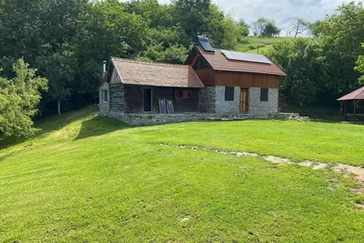 Image de Charming 2Bed Cottage in Carasova, Banat Mountains