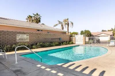 The Lucky One- 3 bedroom with pool table