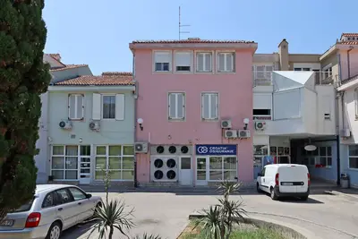 Image de Garçonnière avec air conditionné Palit, Rab (As-19661-b)