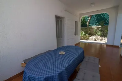 Appartement de deux chambres avec la terrasse Veli Losinj, Losinj (A-19700-c)