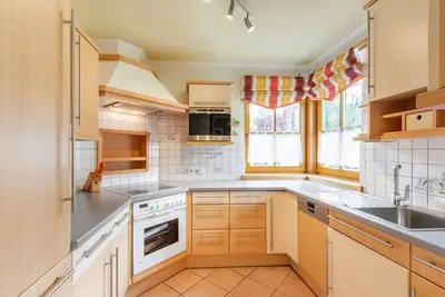 Image de Appartement confortable avec poêle en faïence