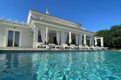 Image de Villa chic pour 8 personnes à Tar-Vabriga