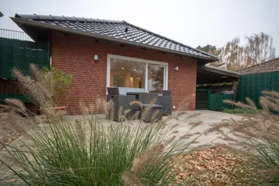 Image de Vacation home Seestern with modern furnishings and fenced garden