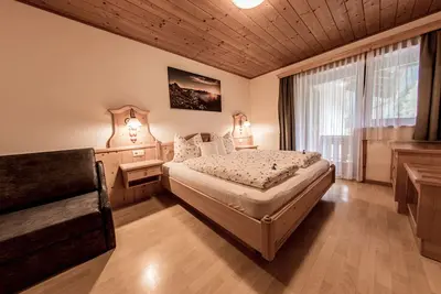 Image de Appartement Mösslhof Garden avec vue sur les montagnes et Wi-Fi.