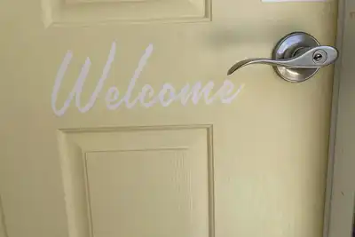 Image de Sparkling! Walking distance to Sumter Landing, pools & more, or take our golf cart