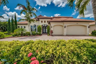 Image de Villa Regency, luxury 2 story villa in a preferred residential area, pool & spa