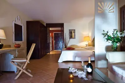 Image de Studio 2, Luxueux studios, très belle vue mer, 1 minute de la plage