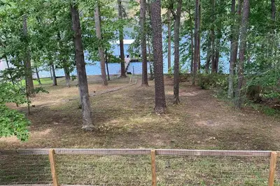 Image de Lakefront Cottage on Lake Hamilton with private dock- The Perch