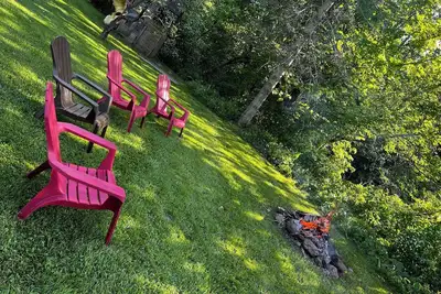 Image de Cozy 3 bedroom 2 bath home close to hiking, biking, and Stowe!