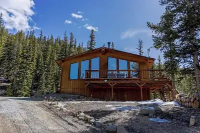 Image de Mountain base camp, 2 bedroom, wood stove amazing views, Middle of everything