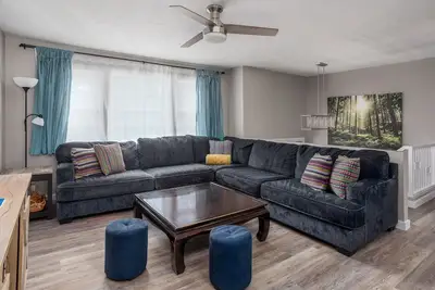 Image de New! Cozy Mountain Retreat near Pisgah Forest & DownTwn. Pet Friendly/Game Room!