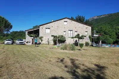 Image de Le Mas Roux, entouré de nature, piscine chauffée, 5 chambres