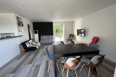 Image de Villa entièrement rénovée de 4 chambres située à 1 km du centre de Draguignan.