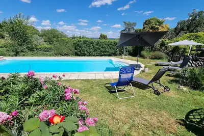 Image de Vacances en famille Inoubliables: Piscine chauffée, Grand jardin, Cinéma, Spa