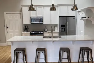 Image de Beautiful and spacious loft in the Heart of Atlanta!