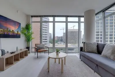 Image de Modern Apt | Steps to Metro & Pentagon City