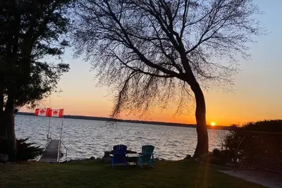 Image de Scugog Lake House with hot tub and Sauna