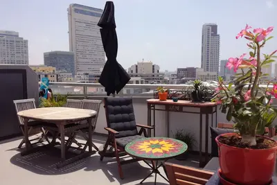 Image de Amaizing Penthouse Duplex With Sea Terraces In The Heart Of Tel Aviv