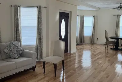 Image de Large 4 bedroom house in silver lake