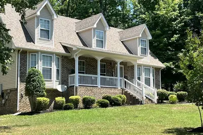 Image de Book The Essential Stay! It’s a short +\\-30 min dr to Nashville/Clarksville Tn
