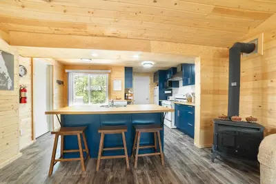 Image de 🏝 Sandy Hooked  2Bed1Bath Remodelled Pine Cottage