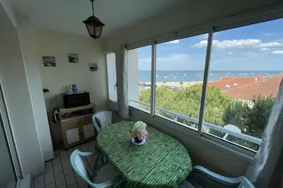 Image de Bel appartement T2 à deux pas des plages, avec parking et garage