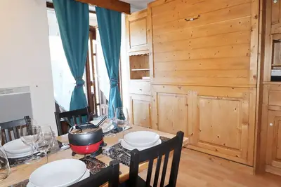 Image de Studio rénové au centre avec balcon et parking