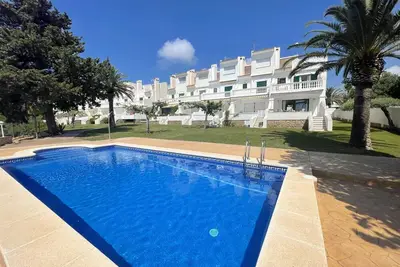 Image de Mila adosado vistas al mar