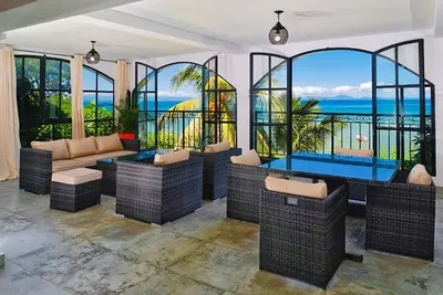 Image de Pénélope : Superbe coin secret – proche de tout!