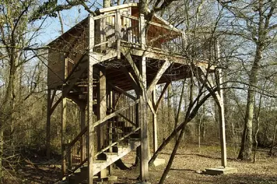 Image de Cabane Mar'ienne au Thoureil, Maine et Loire