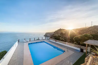 Image de Appartement pour chiens à Espejo del Mar avec vue sur la mer, piscine partagée et Wi-Fi
