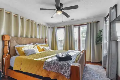Image de Luxury Midtown Home w/ Historic Charm