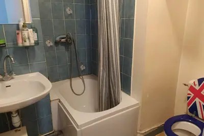 Image de Appartement T2 meublé avec un parking privé vers la plage