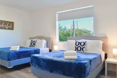 Prime Townhouse Near Design Dist