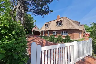 Image de Reetdachhaus Meerglück