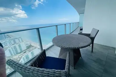 Image de Amazing Views At a Dream Apartment By Rent4us