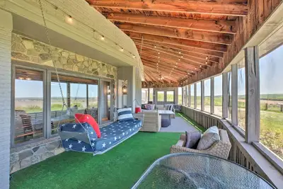 Image de Spacious, Scenic Wagner Haven w/ River Access